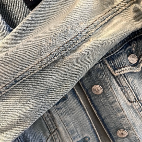 GAP vintage Jean jacket light-medium wash blue denim distressed - Picture 5 of 6